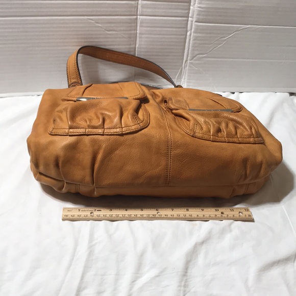 B Makowsky leather hobo with silver tone hardware - Picture 6 of 9